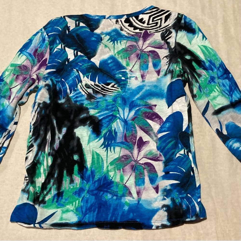Onque‎ Casuals Bedazzled Blue Graphic 3/4 Sleeve Blouse - Picture 4 of 9